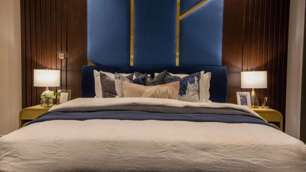 غرفة حديثة في فيلا الاوركيد من كيان هيلز - فلل فخمة للبيع بالمدينة المنورة - فلل كيان هيلز للبيع